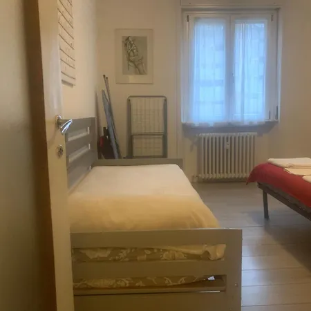 Accogliente Casetta A A Due Passi Dalla Metro Tolstoi Lejlighed *